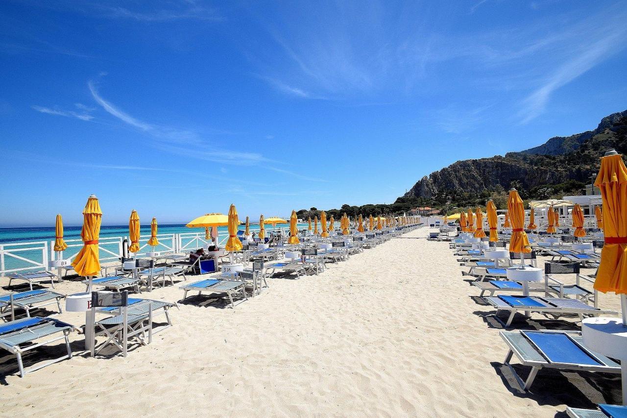 Trentuno Mondello Apartments Eksteriør billede